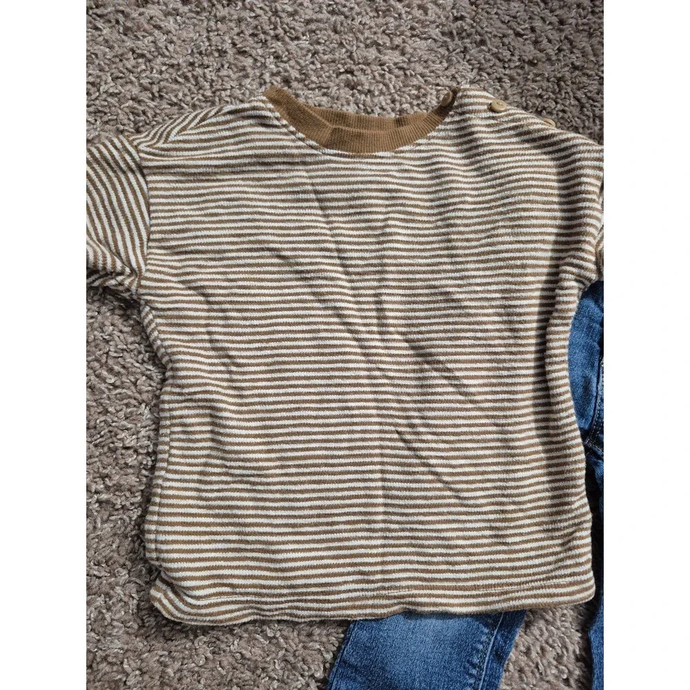 Old navy baby boy outfit size 18-24 months
